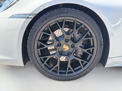 Used 2024 Porsche 911 Carrera 4 image 40
