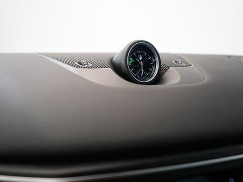 Used 2022 Maserati Levante F Tributo image 20