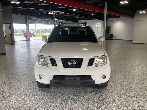 Used 2010 Nissan Frontier PRO-4X w/ Pro-4x Value Truck Pkg AWD/4WD image 8
