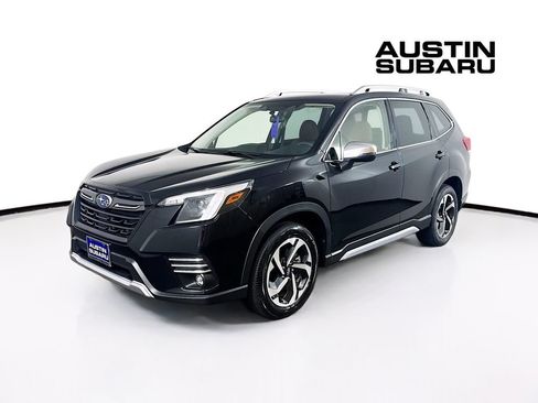 Used 2023 Subaru Forester Touring AWD/4WD image 3