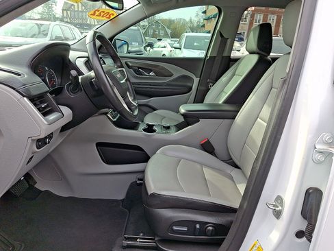 Certified 2022 GMC Terrain SLT image 16