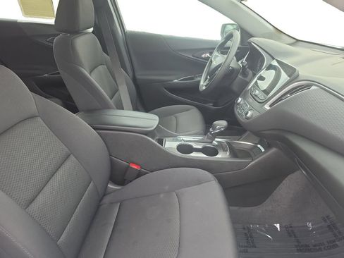 Used 2025 Chevrolet Malibu LT FWD image 15