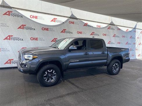 Certified 2023 Toyota Tacoma TRD Off-Road w/ Technology Package AWD/4WD image 7