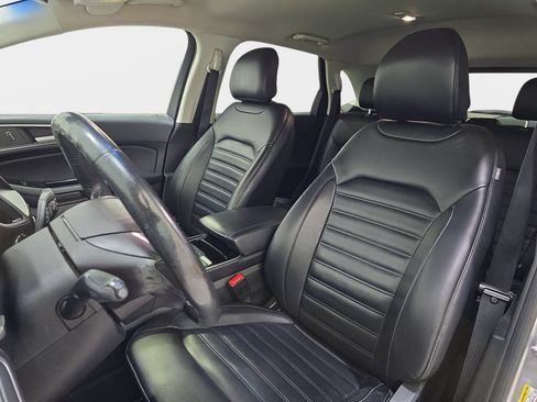 Used 2019 Ford Edge SEL w/ Equipment Group 201A FWD image 16