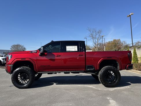 New 2025 GMC Sierra 2500 AT4 w/ AT4 Premium Plus Package AWD/4WD image 9