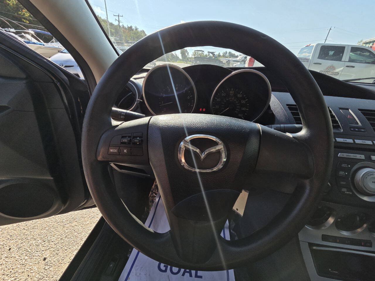 Used 2011 MAZDA MAZDA3 i Sport FWD image 19