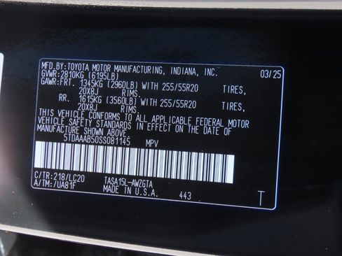 Used 2025 Toyota Grand Highlander AWD image 31