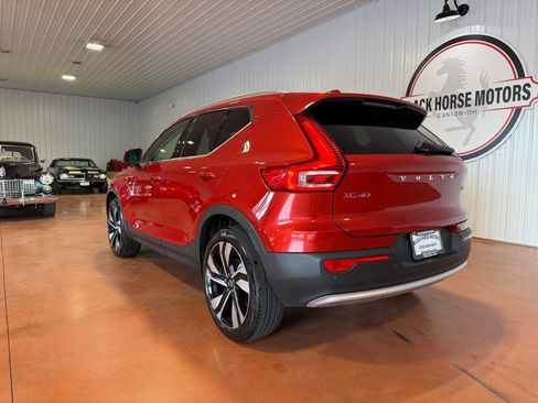 Used 2023 Volvo XC40 B5 Plus w/ Protection Package Premier AWD/4WD image 11