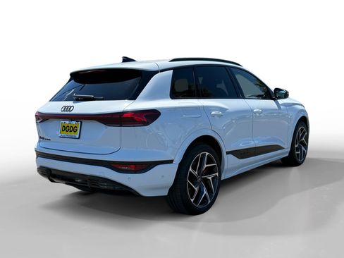 New 2027 Audi SQ6 e-tron Premium Plus AWD/4WD image 5