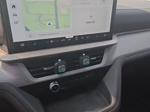 Used 2025 Ford Explorer Active image 9