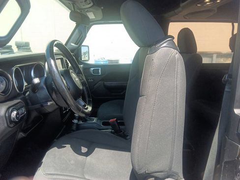 Used 2020 Jeep Wrangler Sport AWD/4WD image 30