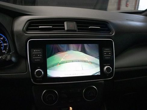 Used 2024 Nissan Leaf S image 33