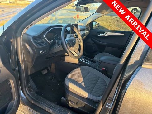 Used 2020 Ford Escape SE image 11