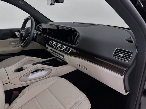 Certified 2026 Mercedes-Benz GLE 450 4MATIC image 32