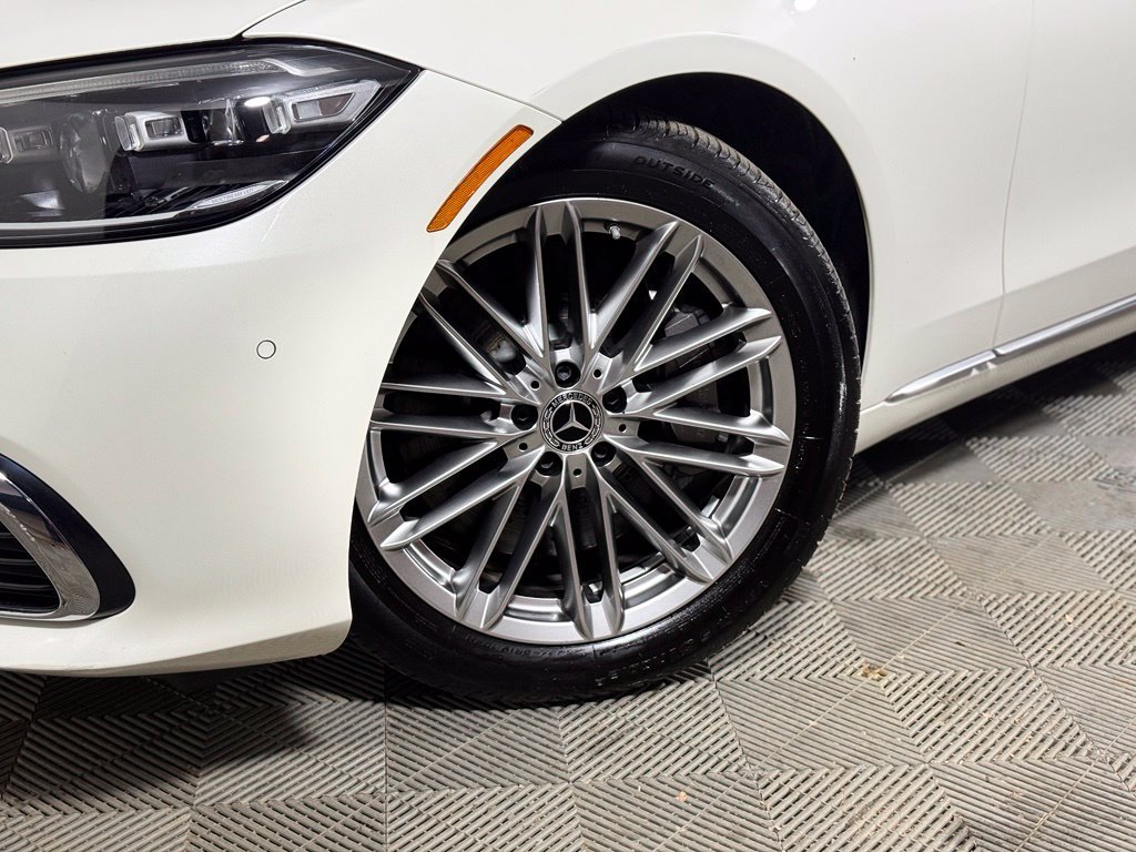 Used 2023 Mercedes-Benz S 580 4MATIC Sedan image 2