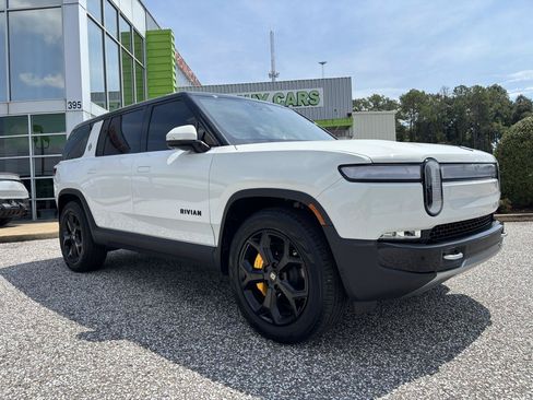 Used 2024 Rivian R1S Adventure Quad AWD/4WD image 7