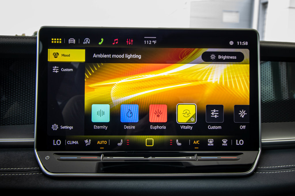 New 2026 Volkswagen Tiguan SE R-Line FWD image 43