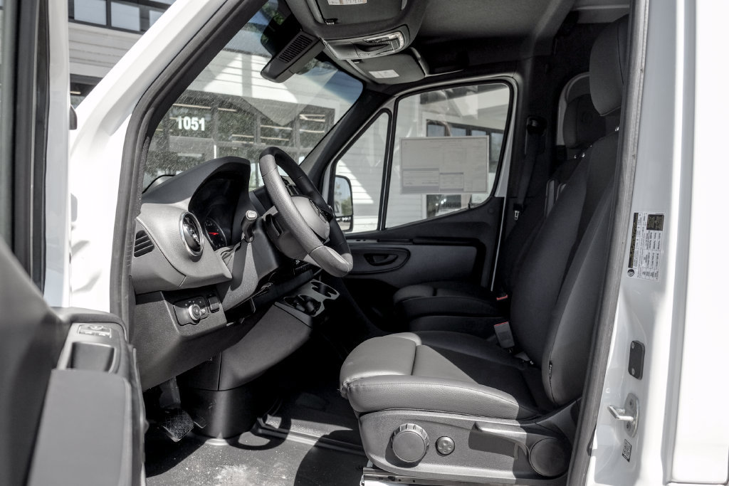 Used 2026 Mercedes-Benz Sprinter 2500 image 11