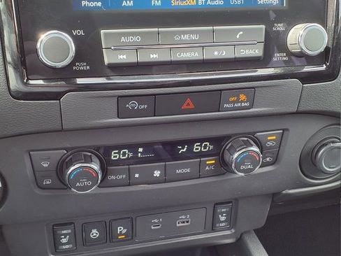 Used 2024 Nissan Frontier SL w/ Technology Package AWD/4WD image 17