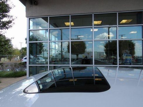 Used 2025 Nissan Altima 2.5 SR w/ SR Premium Package image 12