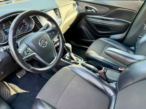 Used 2019 Buick Encore Preferred AWD/4WD image 2