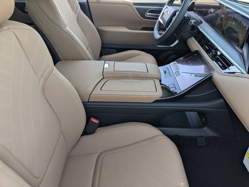 Used 2026 INFINITI QX80 Luxe RWD image 29
