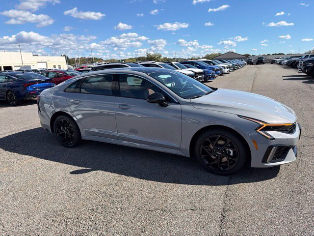 New 2027 Kia K5 GT-Line w/ GT-Line Premium Package FWD image 2
