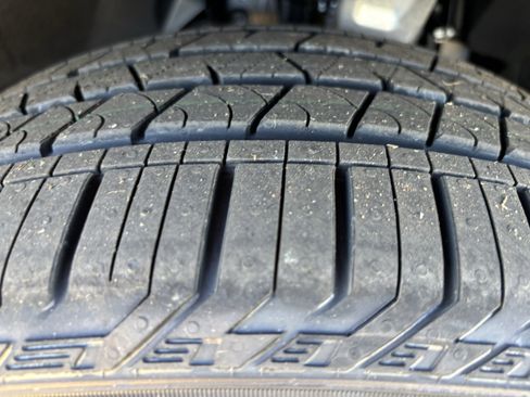 Used 2026 BMW X5 sDrive40i w/ Premium Package image 12