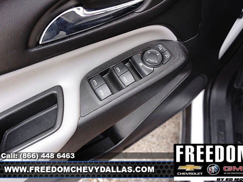 Used 2023 Chevrolet Equinox LT image 33