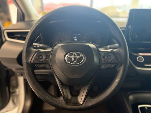 Used 2025 Toyota Corolla LE image 17