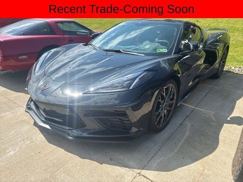 Used 2023 Chevrolet Corvette Stingray Premium Cpe w/ Z51 Performance Package RWD image 2