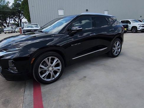 Used 2021 Chevrolet Blazer Premier w/ Driver Confidence II Package AWD/4WD image 4