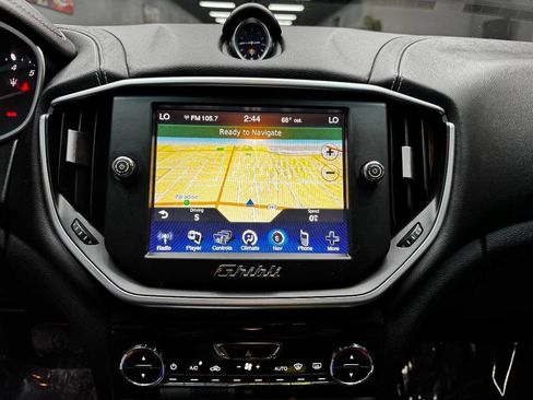 Used 2016 Maserati Ghibli S image 24