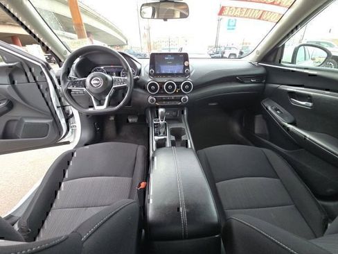 Used 2024 Nissan Sentra SV FWD image 14