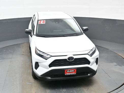 Used 2024 Toyota RAV4 LE image 33