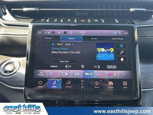 Certified 2023 Jeep Grand Cherokee L Limited AWD/4WD image 34