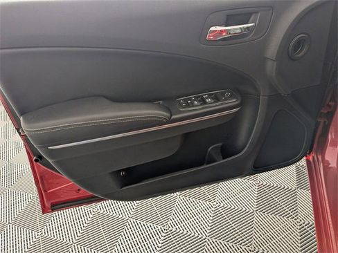 Used 2012 Dodge Charger SXT Plus image 10