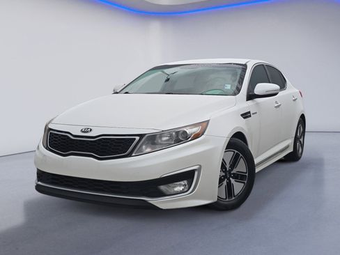 Used 2013 Kia Optima LX w/ Hybrid Convenience Pkg image 2