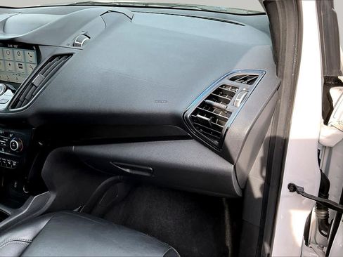 Used 2019 Ford Escape Titanium FWD image 20