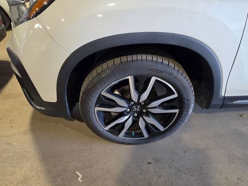 Used 2022 Honda Pilot Elite image 3