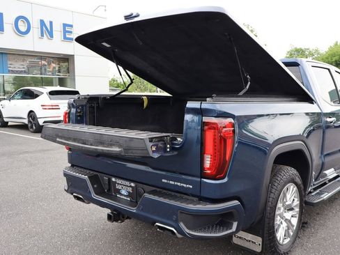 Used 2023 GMC Sierra 1500 Denali w/ Technology Package AWD/4WD image 17