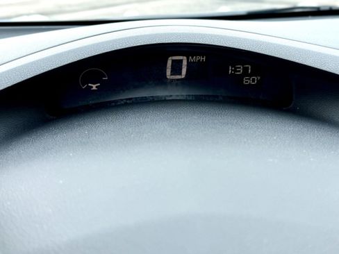 Used 2014 Nissan Leaf S FWD image 25