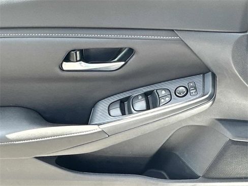 New 2025 Nissan Sentra SV w/ All-Weather Package image 8