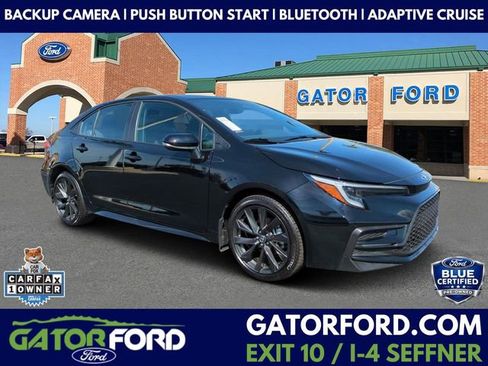 Used 2025 Toyota Corolla SE image 1