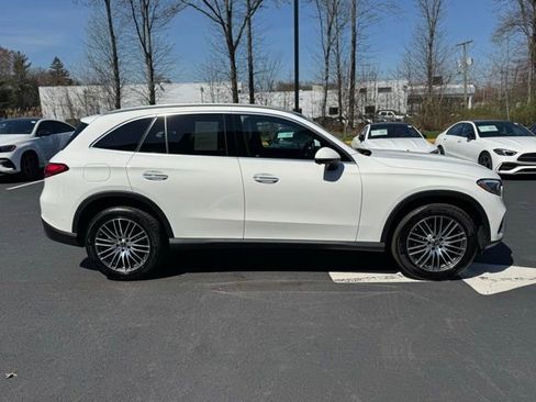 Used 2026 Mercedes-Benz GLC 300 4MATIC image 2