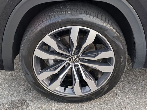 Used 2021 Volkswagen Atlas Cross Sport SEL Premium R-Line AWD/4WD image 13