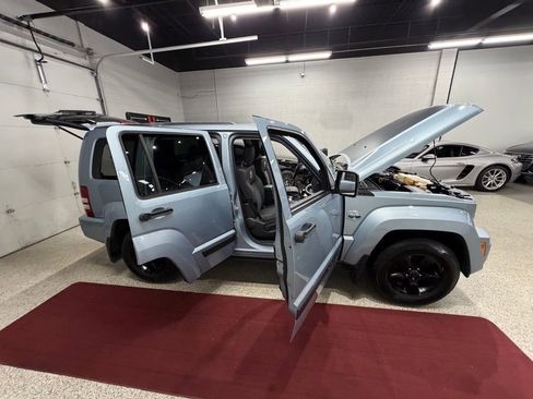 Used 2012 Jeep Liberty Arctic AWD/4WD image 39