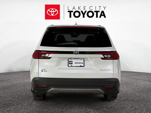 New 2026 Toyota Grand Highlander Platinum image 5