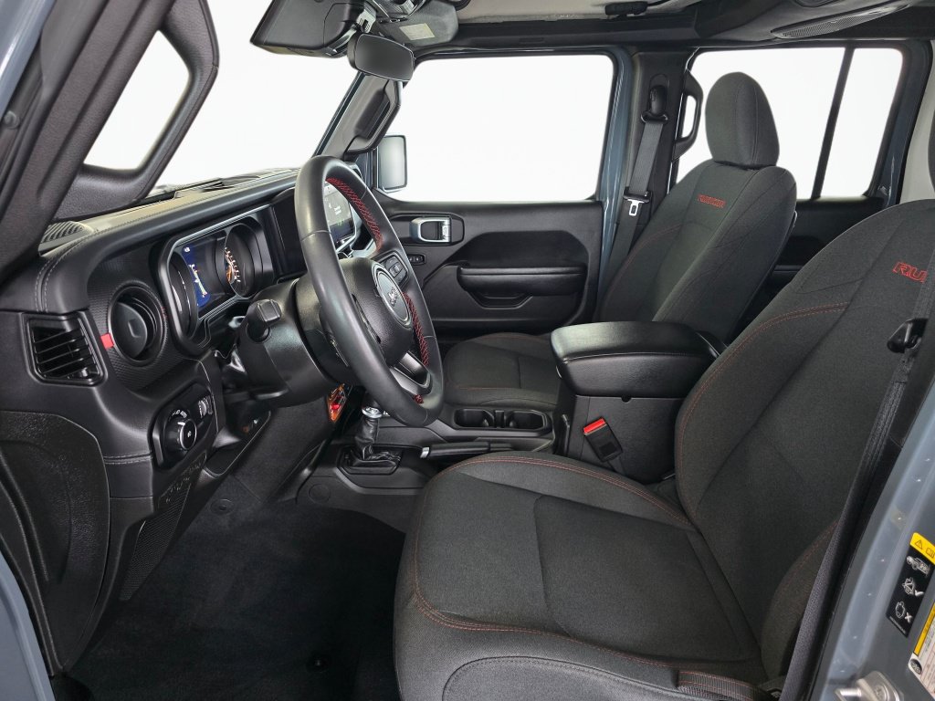 Used 2025 Jeep Wrangler Unlimited Rubicon AWD/4WD image 17