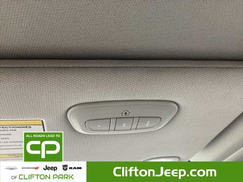 Certified 2023 Jeep Cherokee Altitude Lux image 27